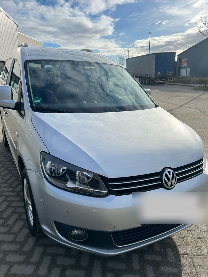 VW Caddy 1,6 TDI, BJ 2014, 166000km, 102PS, Tüv neu, scheckheft in Bosau