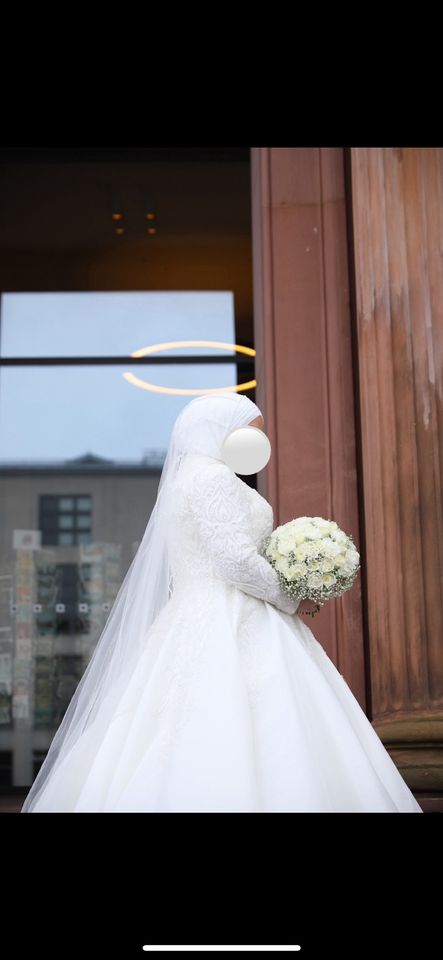 Hijab Brautkleid (Abholung oder Versand möglich) in Hamburg