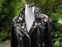 Lederjacke von GIPSY, schwarz, mit Stickern, Gr. S NEU München - Au-Haidhausen Vorschau