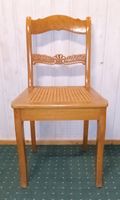 Antiker Stuhl zu verkaufen Nordrhein-Westfalen - Paderborn Vorschau