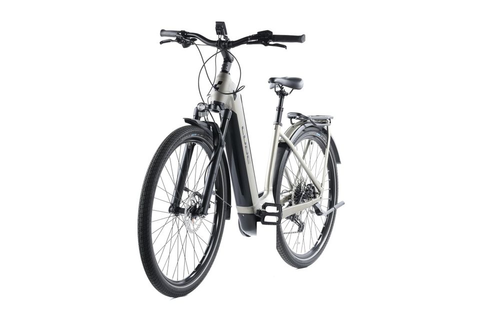 Cube Kathmandu Hybrid Pro 750 - 2022 - 50 cm | nur 276 km | Bosch Drive Unit Performance CX  (85Nm) 750 Wh | UVP 3.699 € | 1 Jahr Garantie | E Bike Trekking Tiefeinsteiger in Ottobrunn