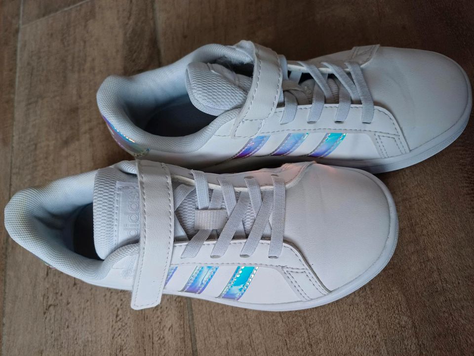 Sneaker adidas - weiß - Gr. 31 in Zeulenroda-Triebes