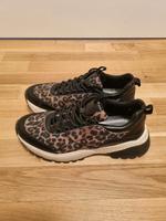 Frauen Schuhe / Schnürer / Sneaker Leopardenlook S.Oliver Gr.39 Feldmoching-Hasenbergl - Feldmoching Vorschau