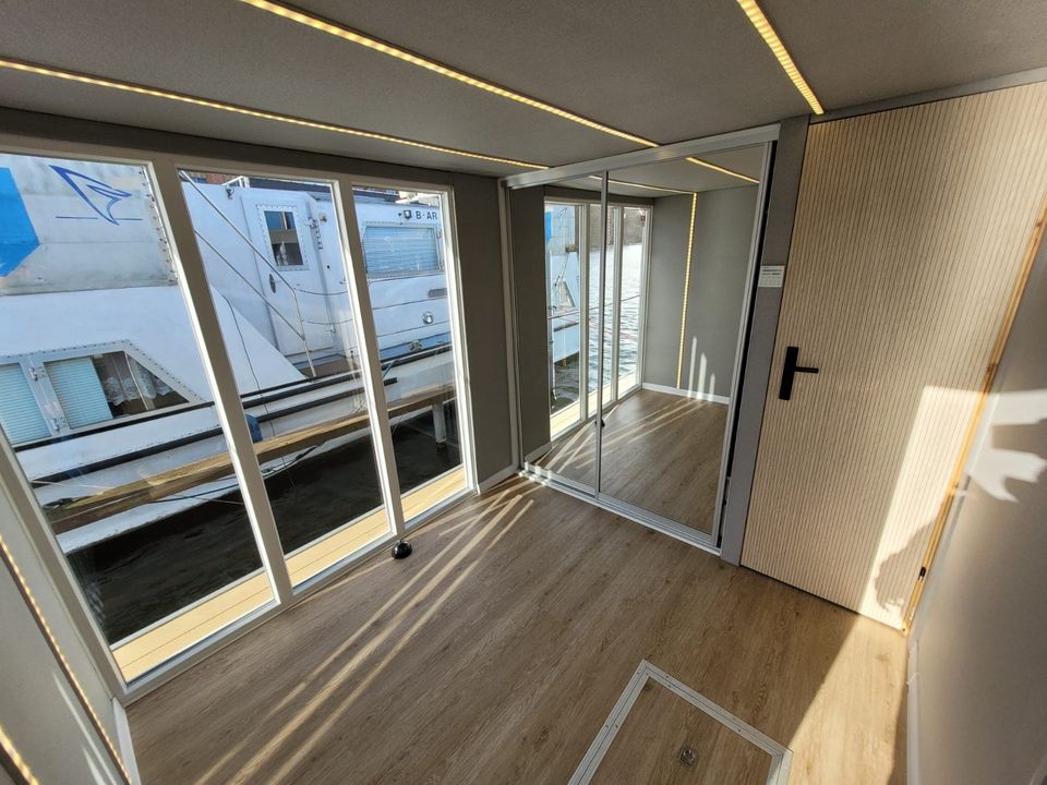 28qm Hausboot mit Sauna / Ferienhaus auf dem Wasser in Berlin