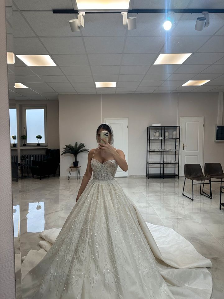 Gelinlik Brautkleid Hochzeit Verleih in Dortmund