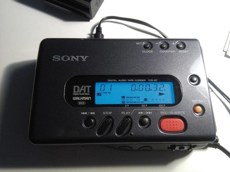 Used Sony TCD-D7 DAT recorders for Sale | HifiShark.com Used Sony TCD-D7 DAT recorders for Sale | HifiShark.com
