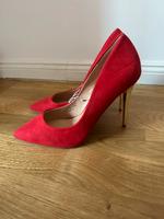 Primark hohe spitze Pumps rot gold Grösse 38 Berlin - Neukölln Vorschau