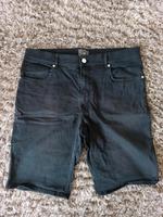 Slim Fit Herren Shorts in Schwarz (Gr. 34) Sachsen - Werdau Vorschau