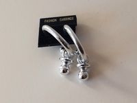 Schöne Ohrstecker ( Creolen ) in Silber  ( Modeschmuck ) NEU Baden-Württemberg - Albstadt Vorschau