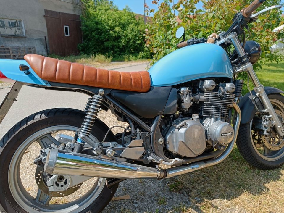 Kawasaki Zephyr 750 - Cafe Racer Umbau Light in Stockdorf