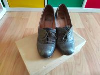 SOLEA Pin Up Frühlingsbooties Leder Ladies Grey Court Shoes Gr.37 Baden-Württemberg - Plochingen Vorschau