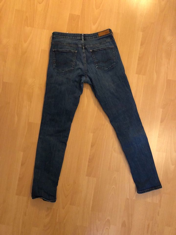 Jeans für Damen (28/32) von Hugo Boss in Stuttgart