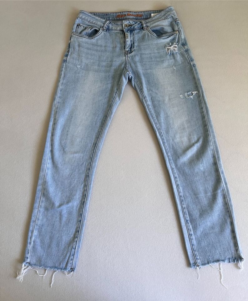 Sommerjeans Blue Monkey Größe 28 Modell Vivi in Bretten