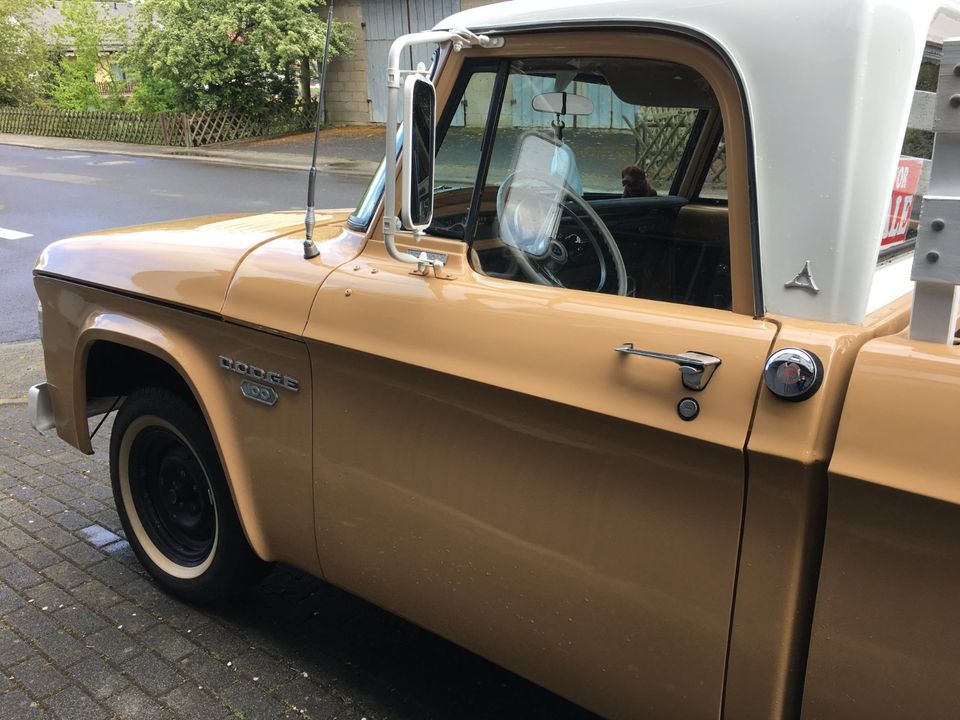 Dodge D100 Pick Up Restauriert mit ATM, Note 2+ in Idar-Oberstein