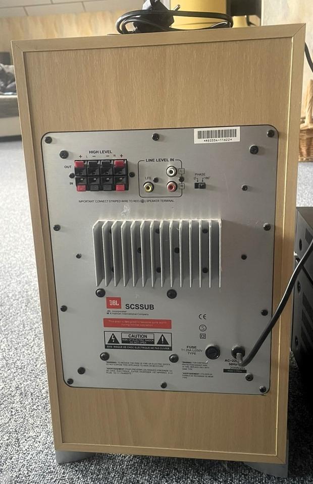 Heimkino Harman Kardon Receiver AVR 1550, DVD Player DVD 21, JBL in Porta Westfalica