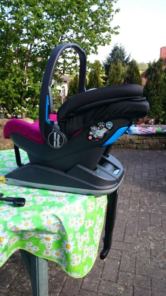 Primo vaggio SL Babyschale 0-13kg + Isofix. Peg Perego +Zubehör in Bad Salzungen