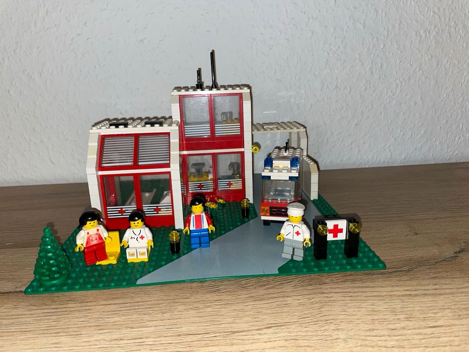 Lego 80-90er Jahre - Polizei Krankenhaus Feuerwehr u.a. in Mönchengladbach