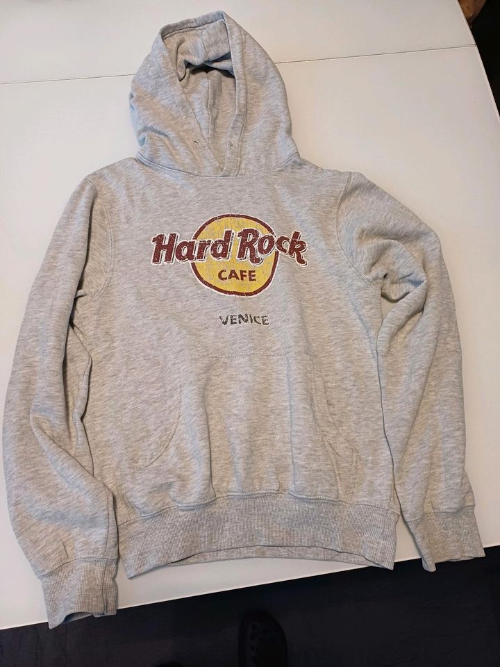 Hard Rock Pulli größe 140/146 in Roßtal