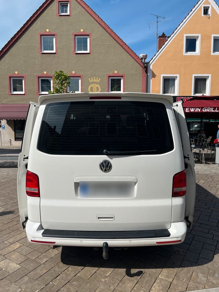 Volkswagen T5 in Neustadt a.d.Donau
