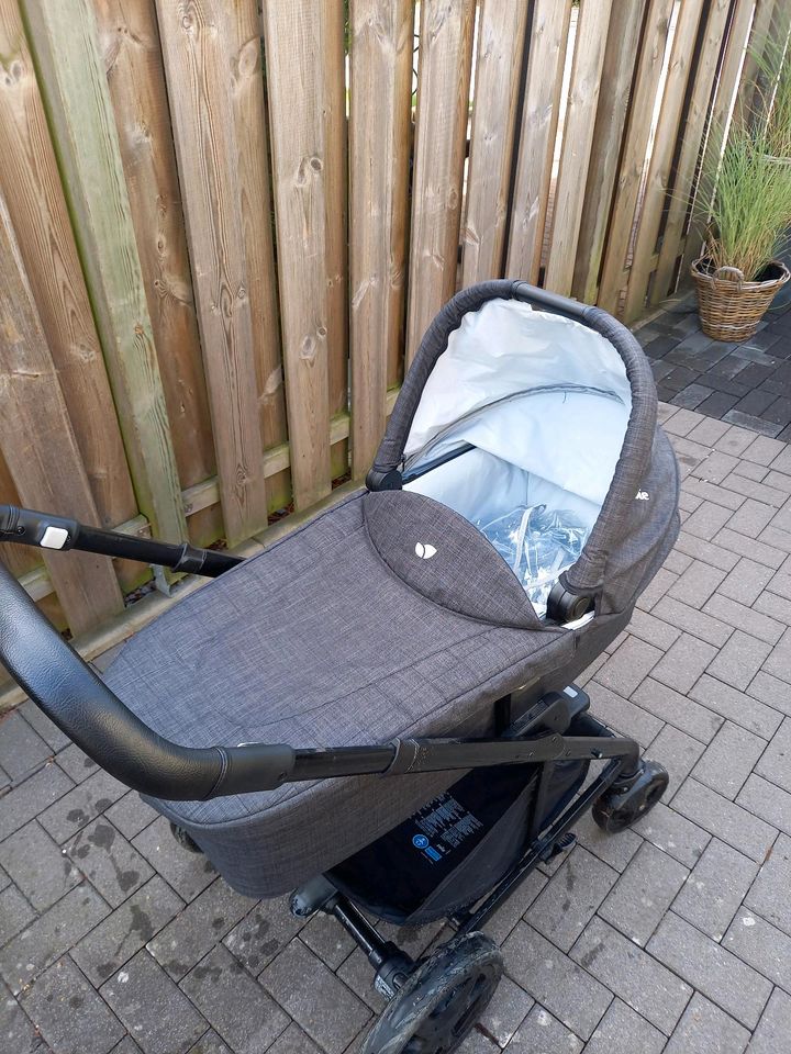 Kinderwagen in Bünde