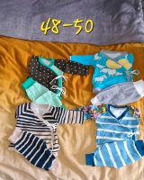 Baby Kleidung Größe 48 - 50 4 Wickelpullis mit 4 Hosen 2 Strample Wuppertal - Vohwinkel Vorschau