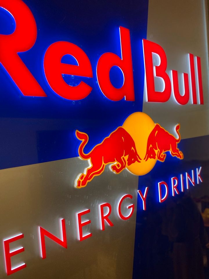 Red Bull Werbeleuchte Wandlampe Reklameleuchte in Tutzing