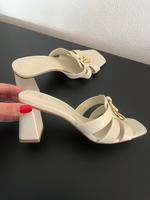 Zara Heels Sandale Creme Gold 37 Nordrhein-Westfalen - Paderborn Vorschau