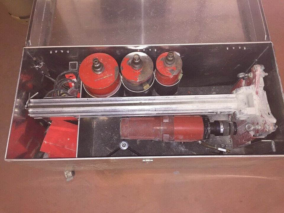 Hilti Kernbohrer DD160E in Recklinghausen