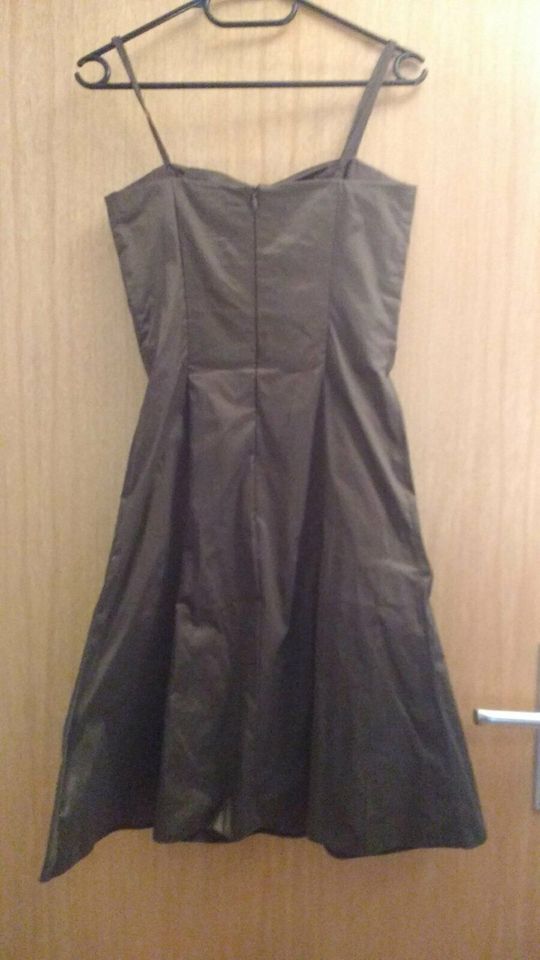 Abschlusskleid Cocktailkleid Vera Mont Gr. 34 in München