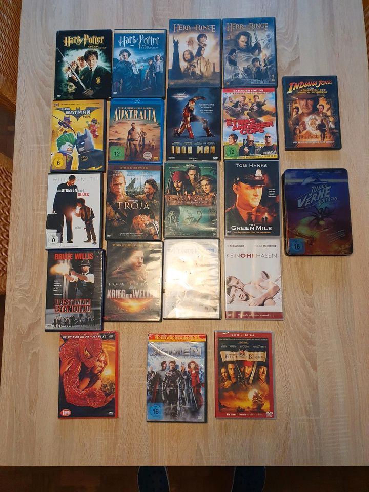 DVD Sammlung 21 DVD´s  Harry Potter, Herr der Ringe, Spiderman in Schiffdorf