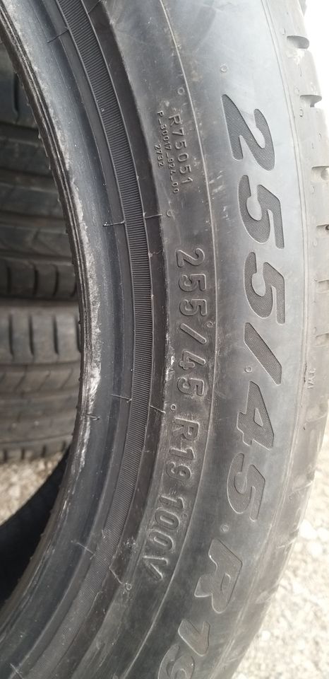 4 PIRELLI SEAL INSIDE 255/45 R19 100V Reifen in Berlin