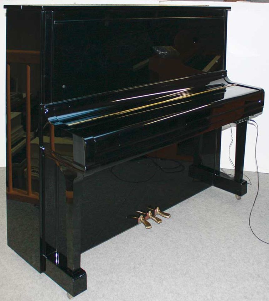 Klavier Yamaha U300 Silent, 131 cm, schw. pol., Nr. 5447592 in Egestorf