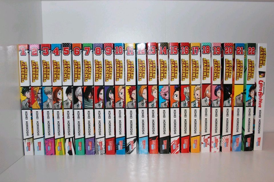 My Hero Academia 1-22 + data book in Geist