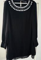 Atmosphere Schwarzes Kleid mit Glitzersteinen Größe 36 Berlin - Wilmersdorf Vorschau