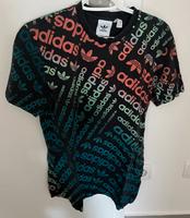 Adidas T-Shirt in Größe M Bayern - Forchheim Vorschau