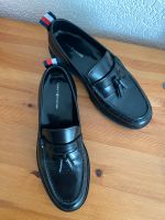 Tommy Hilfiger Halbschuhe Loafers gr. 43 Leder Friedrichshain-Kreuzberg - Kreuzberg Vorschau