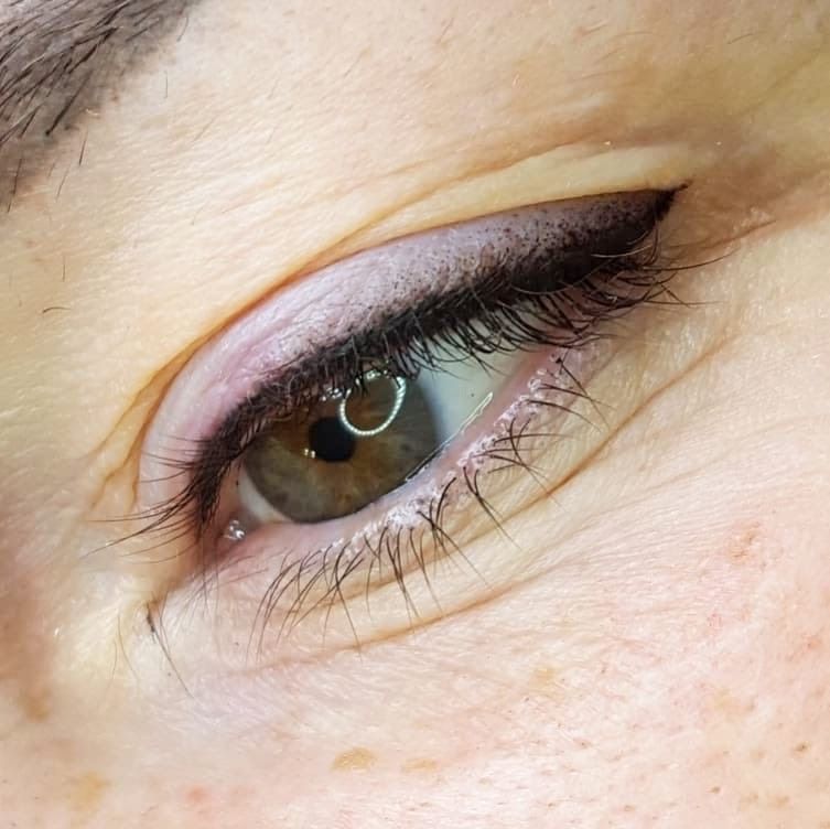 Permanent Make-up Augenbrauen in Puder Techniken in Oberhausen