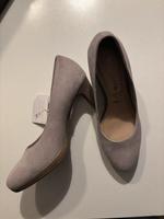 Tamaris Pumps / Absatzschuhe (für Dirndl) , beige/braun Gr. 39 Bayern - Ergoldsbach Vorschau