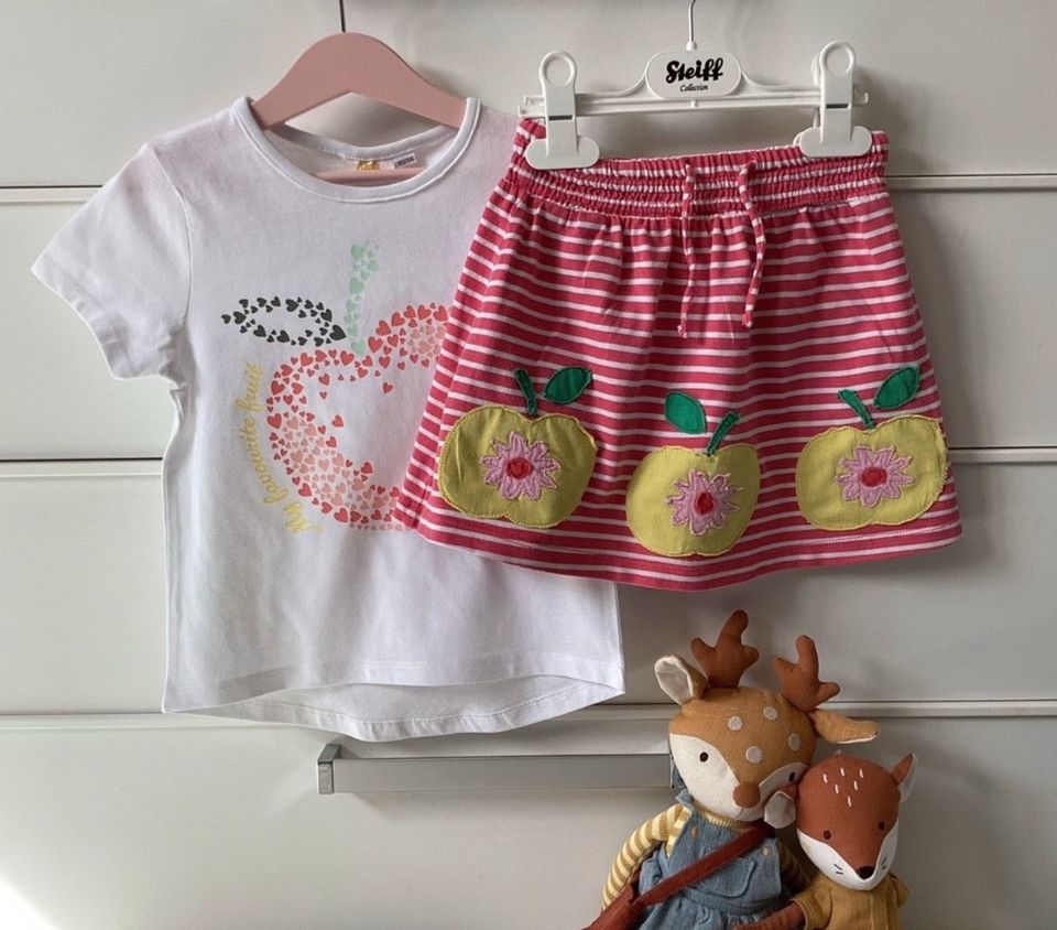 Mini Boden ❤️ Rock Apfel Applikation ❤️ T- Shirt neuw in Waldkirch