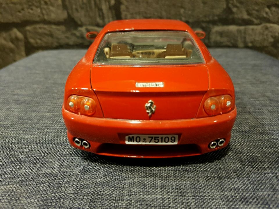 Bburago Modellauto Ferrari 456 GT 1992 1:18 in Krefeld