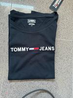 Tommy Hilfiger T-Shirt gr. S - dunkelblau- Neu - unisex Bayern - Fürth Vorschau