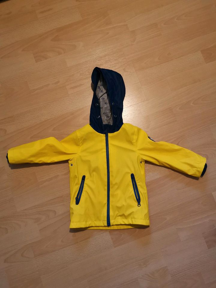 Regenjacke 92 in Göttingen