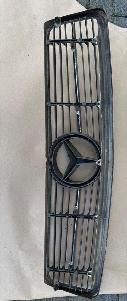 Mercedes SL SLC W107 R107 C107 Kühlergrill ORIGINAL Grill in Hanau