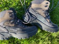 LOWA Bergschuhe Renegade Trekkingschuhe Goretex halbhoch Gr. 43,5 Baden-Württemberg - Ummendorf Vorschau