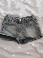 Süße Jeansshorts Shorts gr 98 von zara Bayern - Ingolstadt Vorschau