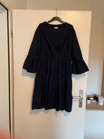 Dunkelblaues Kleid von Villa Schleswig-Holstein - Büdelsdorf Vorschau