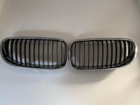 Kühlergrill Sport Grill Gitter Schwarz Glanz für BMW E92 Sachsen-Anhalt - Elsteraue Vorschau