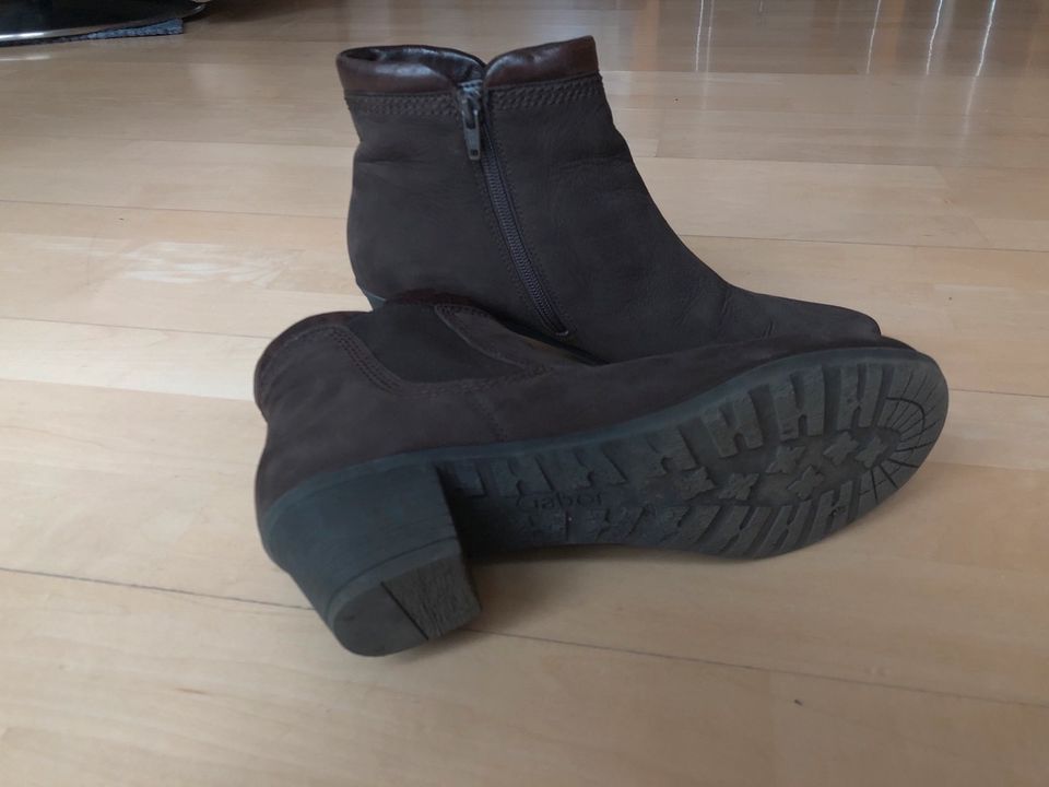 Braune Stiefeletten Gabor Gr 42,5, neuwertig in Frankfurt am Main