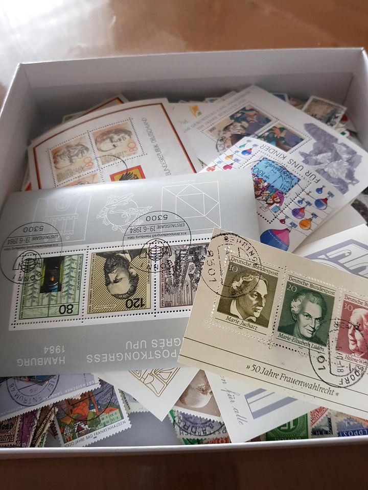 Box verschiedene Briefmarken Europa in Schwedt (Oder)