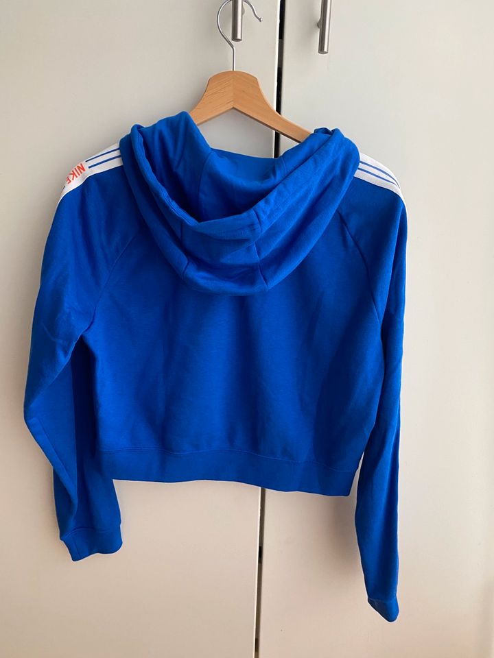 Nike Pullover blau crop S/36 in Weil am Rhein